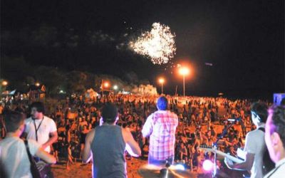 Gran cantidad de p�blico en la Fiesta de la Playa