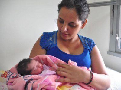 Karen Abril, la primera beb� que naci� en 2014 en capital