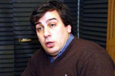 PRADES YA ANUNCI� QUE VA A IR POR LA INTENDENCIA DE CALETA