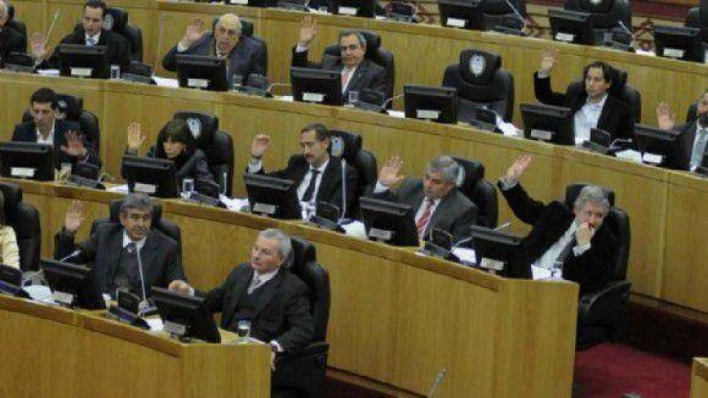 Sesiona la Legislatura para avalar la refinanciaci�n de la deuda