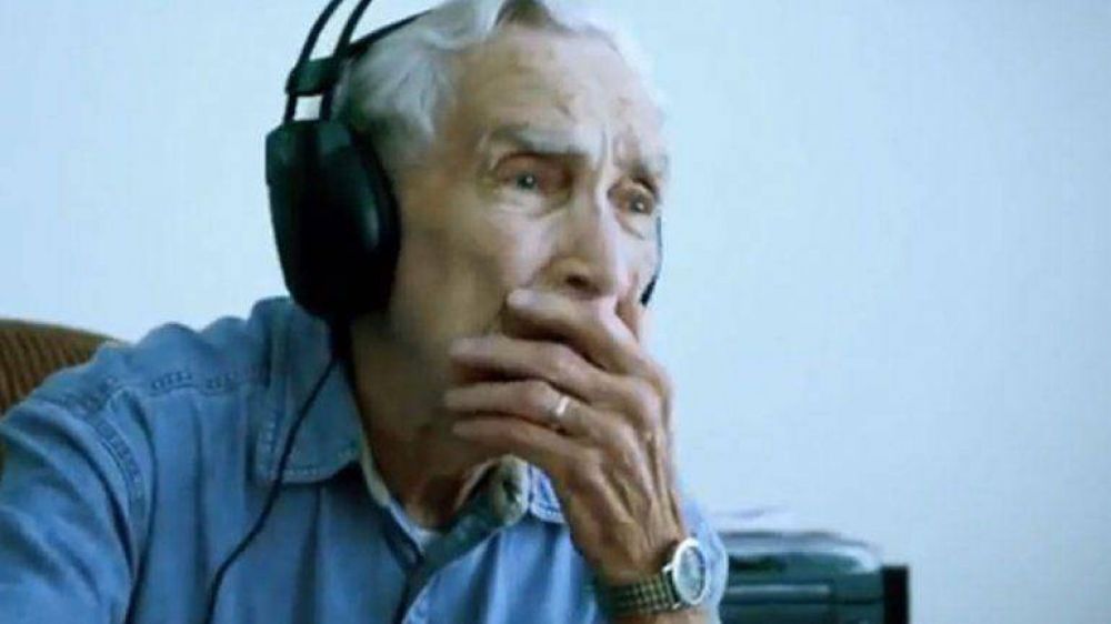 La canci�n de amor que hace emocionar al mundo