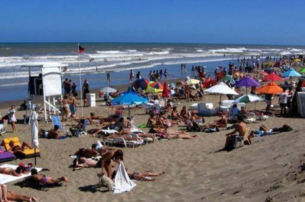 Granados: pusimos en funcionamiento 5.000 polic�as recorriendo todo el d�a 24 balnearios