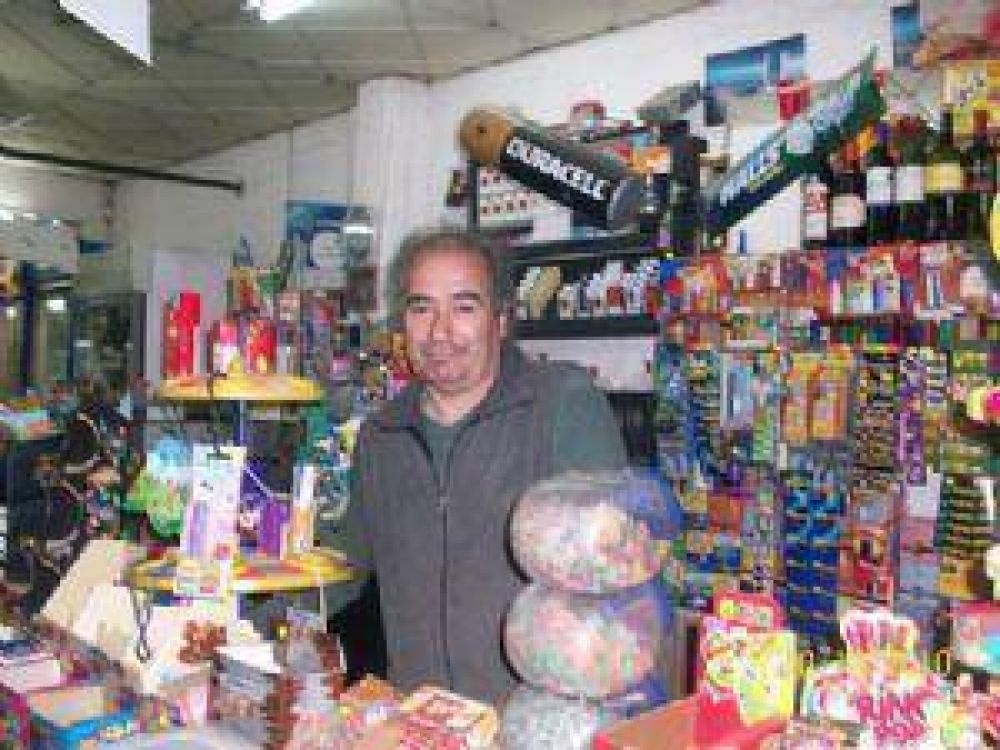 La solidaridad reconstruy� un kiosco tradicional rawsino