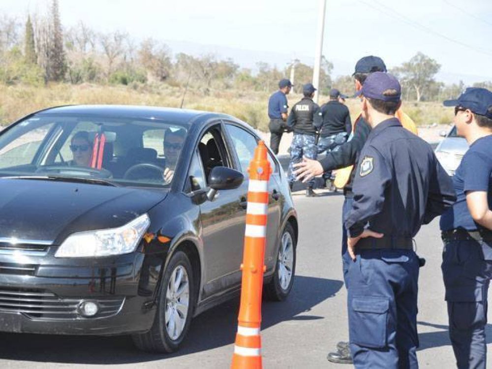 Tr�nsito: labraron 250 actas de infracci�n y radiaron 50 veh�culos