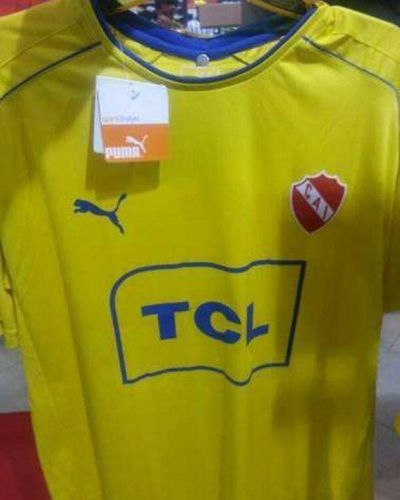 Independiente usar� una pol�mica camiseta con los colores de Boca
