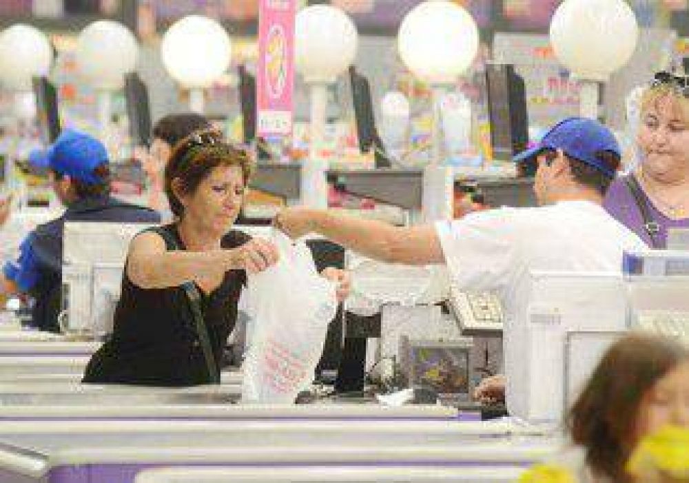 Prorrogan uso de las bolsas de papel 