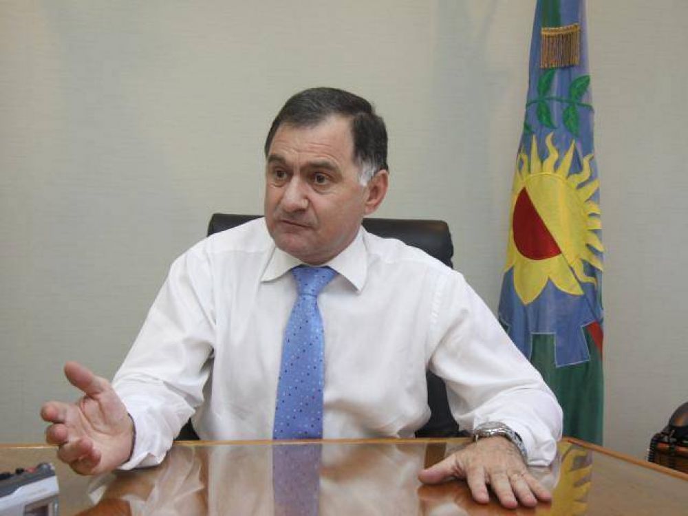 Pereyra repudi� el secuestro de un m�vil de Defensa Civil