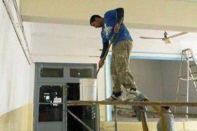 Lomas: aprovechan el receso para remodelar 20 escuelas
