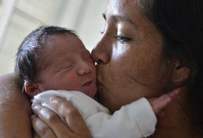 Dos varones protagonizaron los primeros nacimientos del 2014 