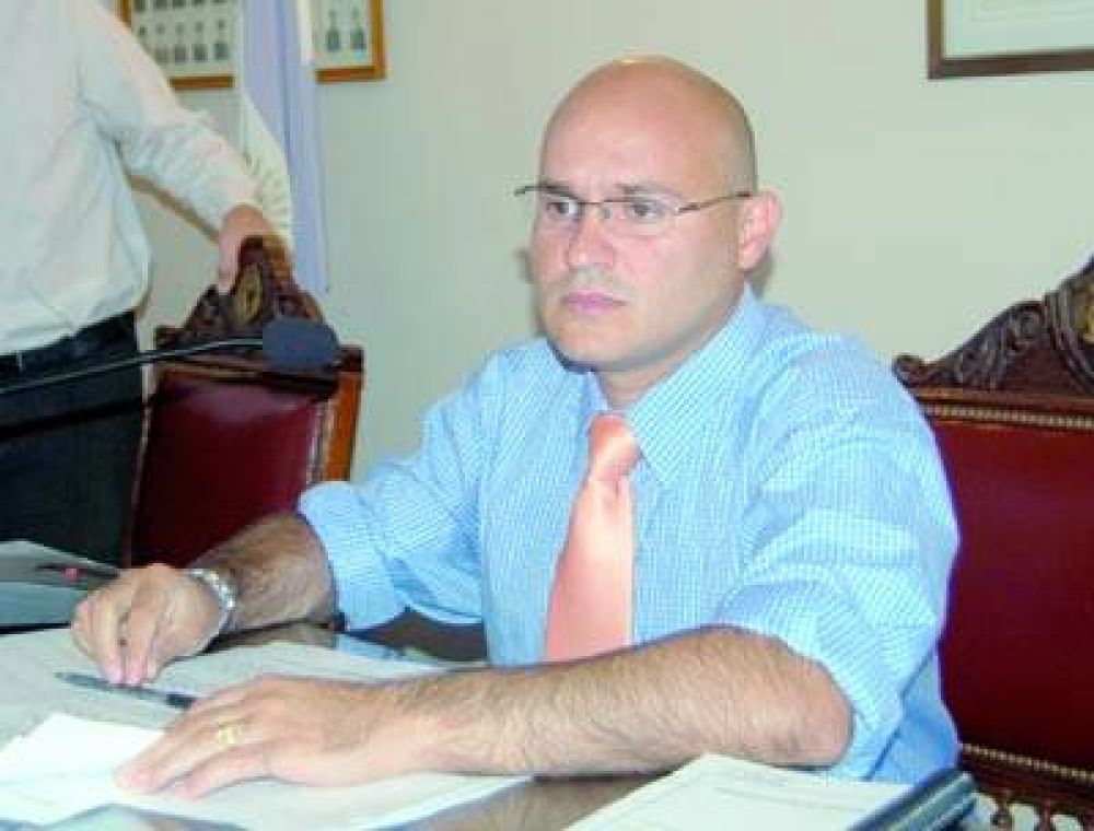 Concejal Gustavo Ouakim: Al intendente no le preocupa la seguridad"
