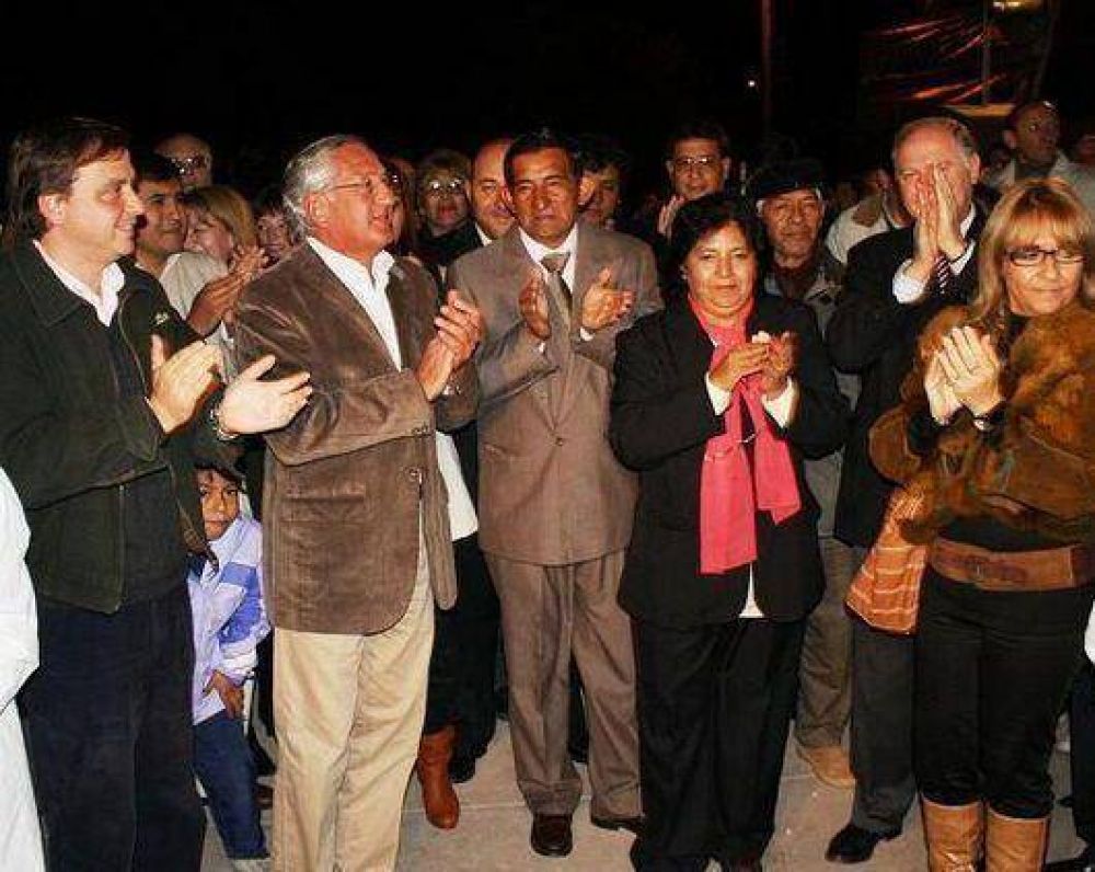 Inauguraron un establecimiento educativo en El Piquete 