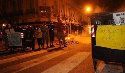 Ciudad: Todav�a quedan muchos vecinos sin luz