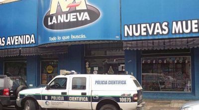 Robaron en La Nueva y en Joyer�a Castellar