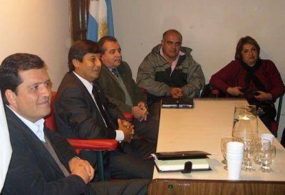 No hubo acuerdo salarial y estatales paran hoy y ma�ana 