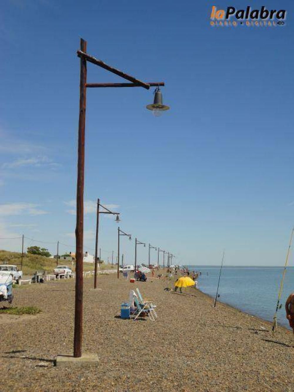Extienden la iluminaci�n de la costanera de Bah�a San Blas