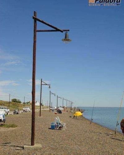 Extienden la iluminaci�n de la costanera de Bah�a San Blas