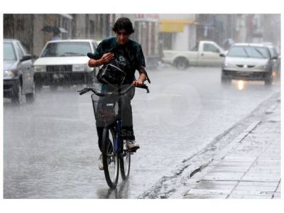Con la lluvia lleg� el alivio y la temperatura descendi� m�s de 20 grados
