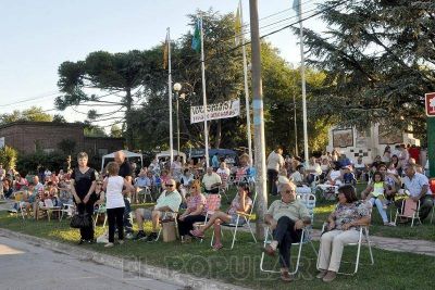 El domingo Colonia Hinojo celebra sus 136 a�os