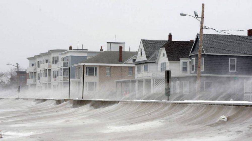 La tormenta H�rcules golpea con fuerza EEUU