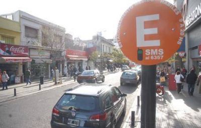 En verano, el estacionamiento medido regir� hasta las 14
