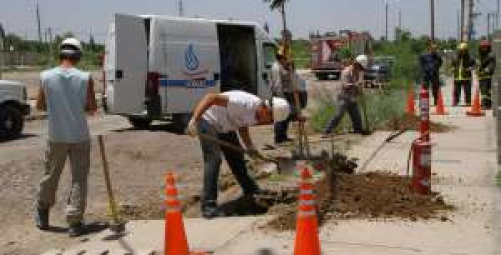 Intent� apuntalar un �rbol y provoc� una fuga de gas