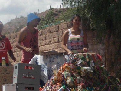 Miles de j�venes se acercaron a Maimar� sedientos de alegr�a