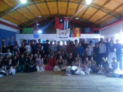 Bailarines fueguinos se suman a la apertura del festival de Jes�s Mar�a