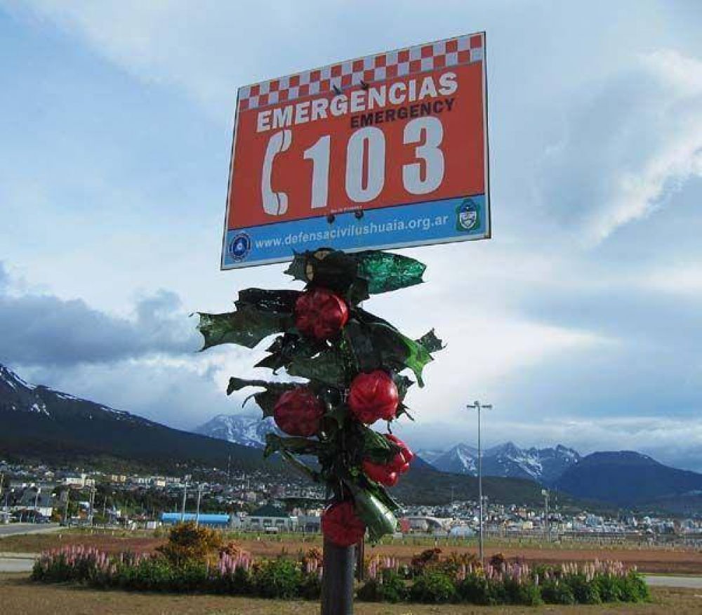 Ushuaia Recicla: Ornamentaci�n de materiales reciclados en la ciudad