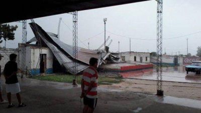 El viento hizo volar el tinglado donde se realiza la Fiesta Provincial del Caballo en Trancas