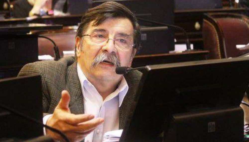 Mart�nez: �Si Prades quiere que tengamos un di�logo con mucho gusto lo vamos a tener�