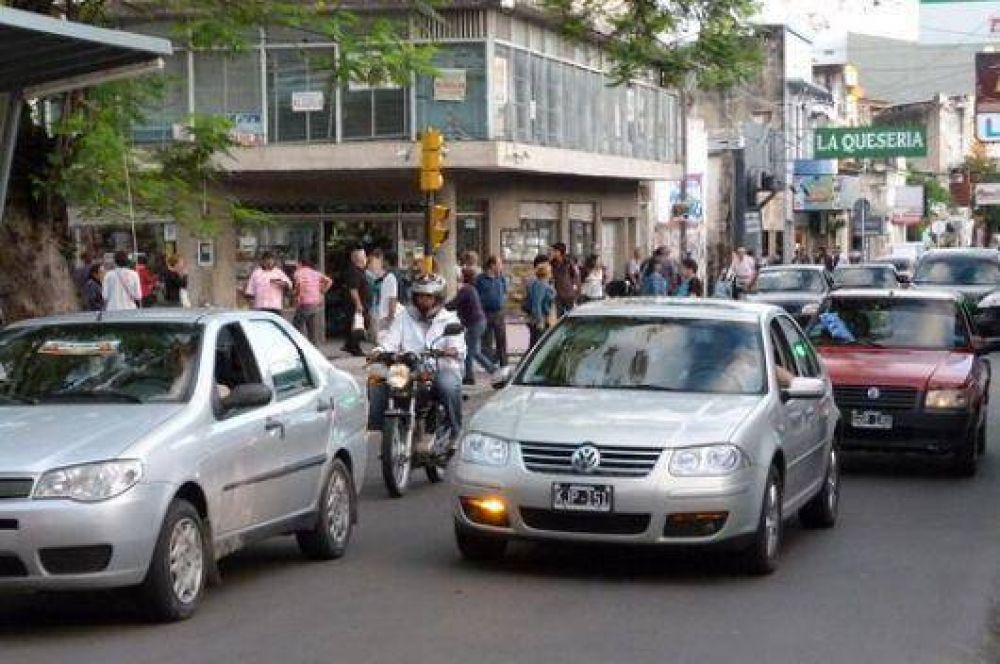 Buscar�n soluciones para garantizar el servicio de remises en d�as claves