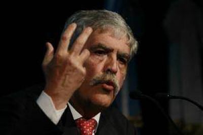 El Gobierno mult� a las distribuidoras y fij� resarcimientos para los usuarios