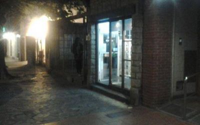 Un delincuente muri� tras ser reducido por vecinos