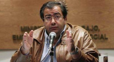 Diputado apunt� contra Scioli por "no tomar nota de la realidad" y le pidi� atender reclamo docente