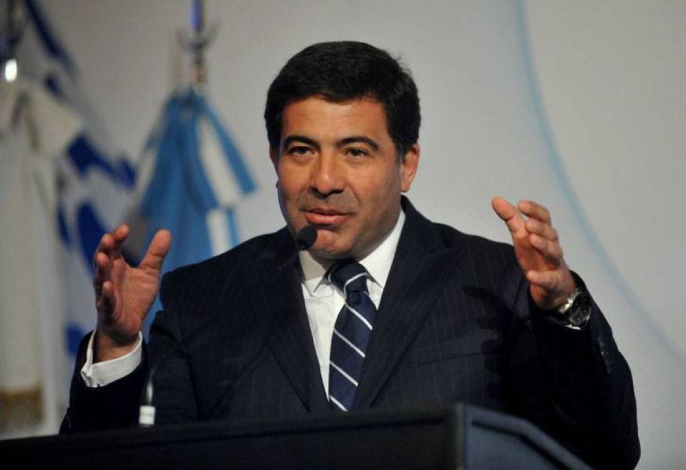 Entre el cepo y el "pa�s en democracia", el doble discurso de Ricardo Echegaray
