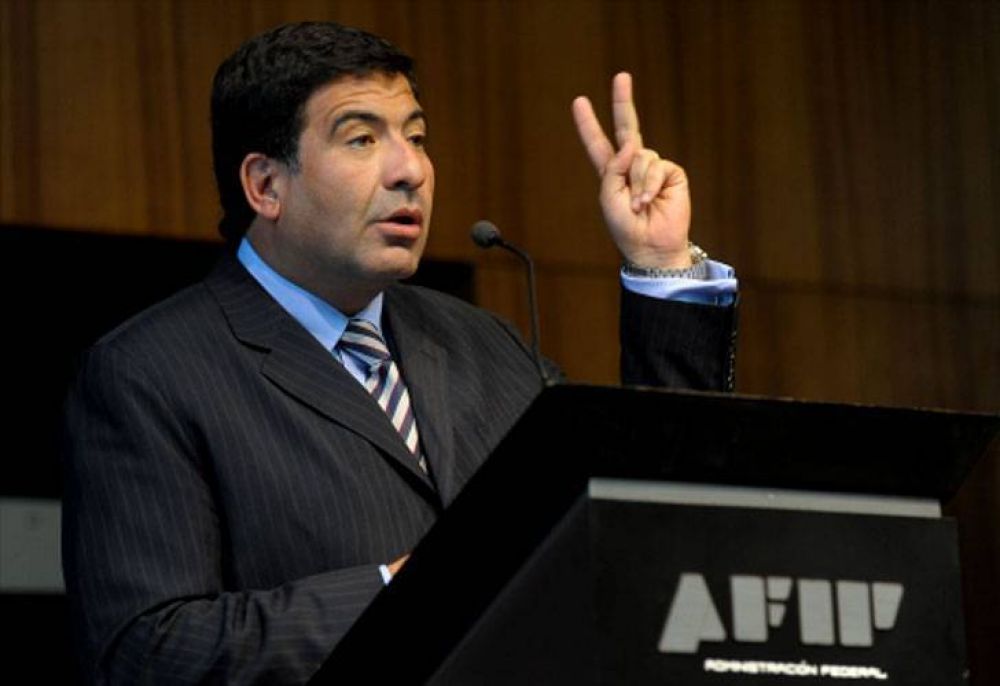 Echegaray rechaz� la agresi�n a TN y denunci� ser 'perseguido' por los medios