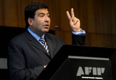Echegaray rechaz� la agresi�n a TN y denunci� ser 'perseguido' por los medios
