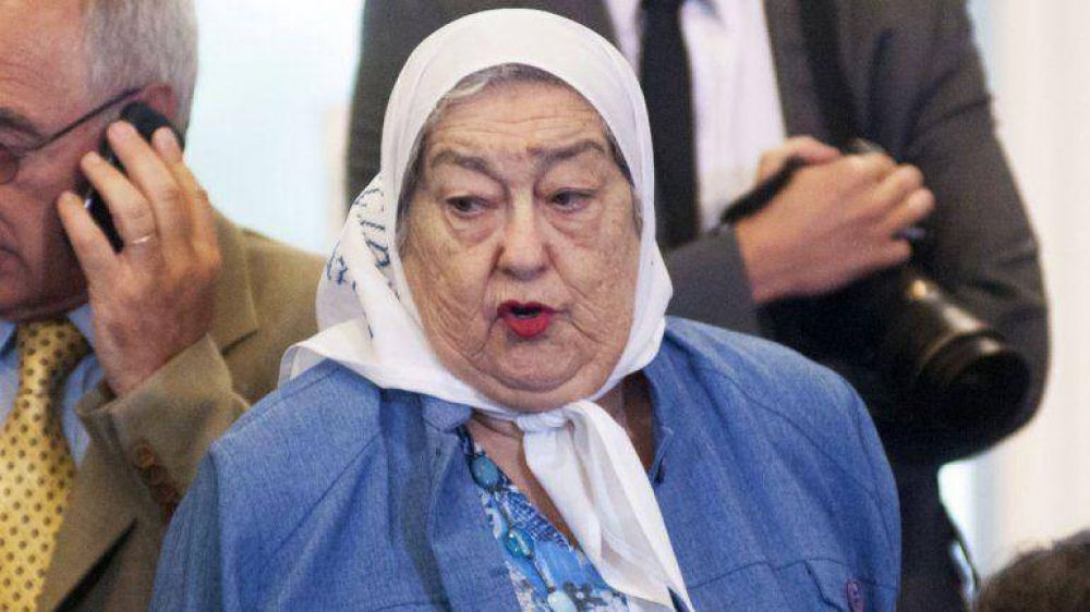 Hebe de Bonafini: "Si los polic�as ganan 3.000 pesos, no les pod�s decir que no coimeen"
