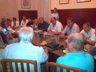 Concejales se reunieron con autoridades de la Cooperativa El�ctrica