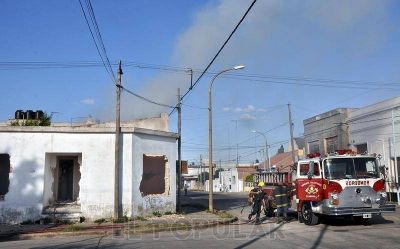 Se incendi� una vivienda abandonada del barrio San Vicente