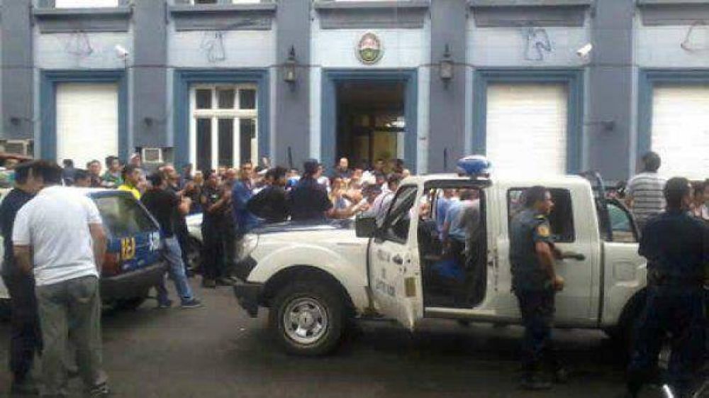 Misiones, Entre Ros y Chaco por marcha atrs con el aumento a policas