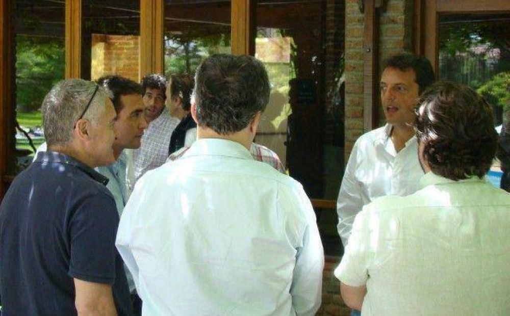 Sergio Massa estuvo en Pinamar acompa�ando a Patricio Hogan