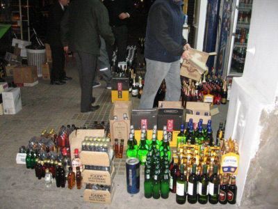 Durante el 2013 se secuestraron 9 mil litros de alcohol