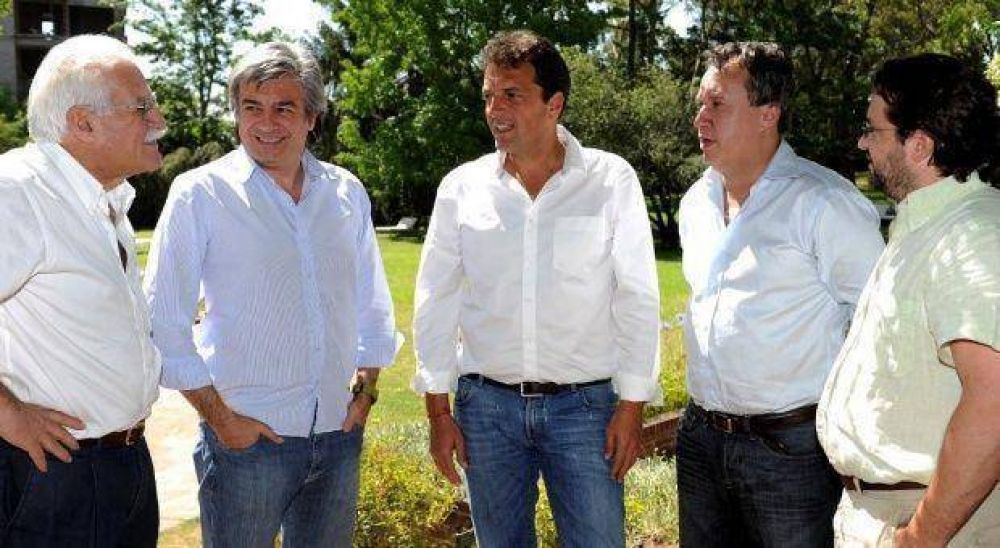 Para Sergio Massa, �hay que bajar los impuestos y fomentar la inversi�n�