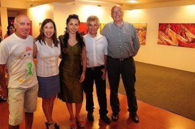 El HCD de Tigre inicia 2014 con la muestra art�stica "M�s Vecinos"