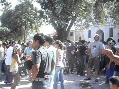 San Antonio: vocal promete m�s bailes y todos los domingos