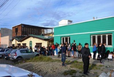 Allanan Bar clandestino frente a sala velatoria