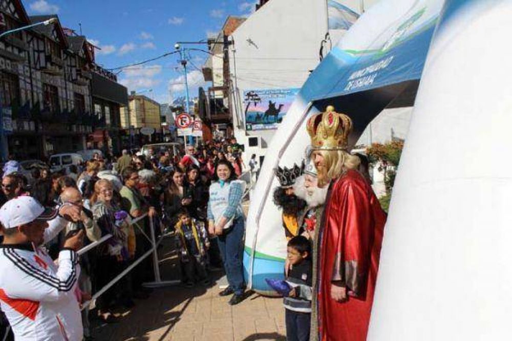Llegan los Reyes Magos a Ushuaia