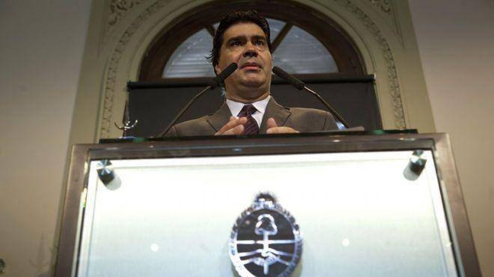 Capitanich dijo que Cristina �ejerce y decide� desde Calafate y que toma decisiones todo el tiempo