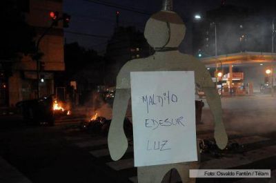 Edesur pidi� "disculpas" por los cortes y prometi� "ejecutar los planes de inversi�n"